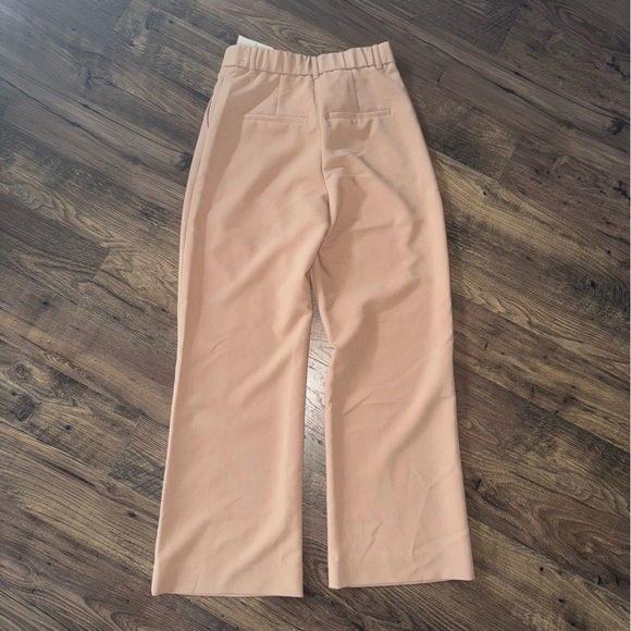 Women's A&F Sloane Tailored Pant
Brown Beige Wide-Leg Trousers - Picture 7 of 9